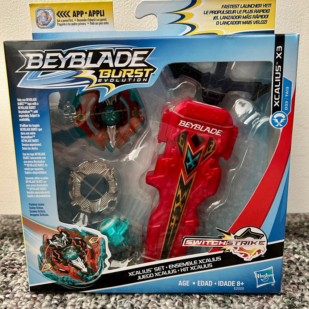 BeyBlade Burst Evolution rare switchstrike Xcalius X3 Set - Red